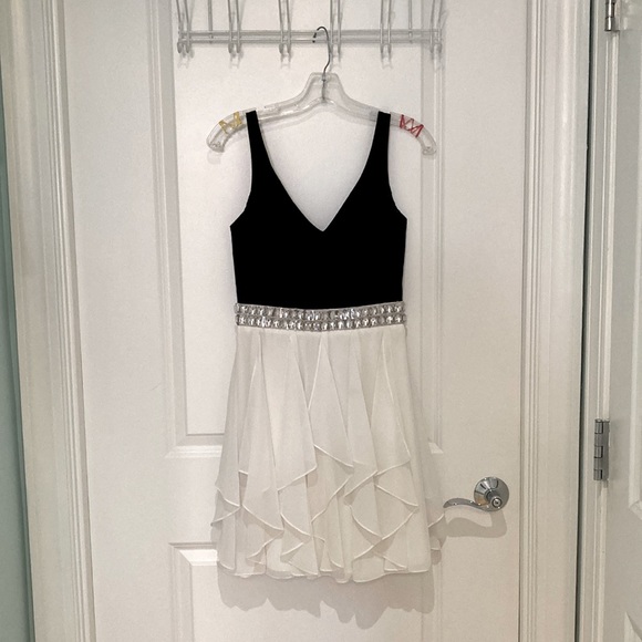 Prom dress - Picture 1 of 1